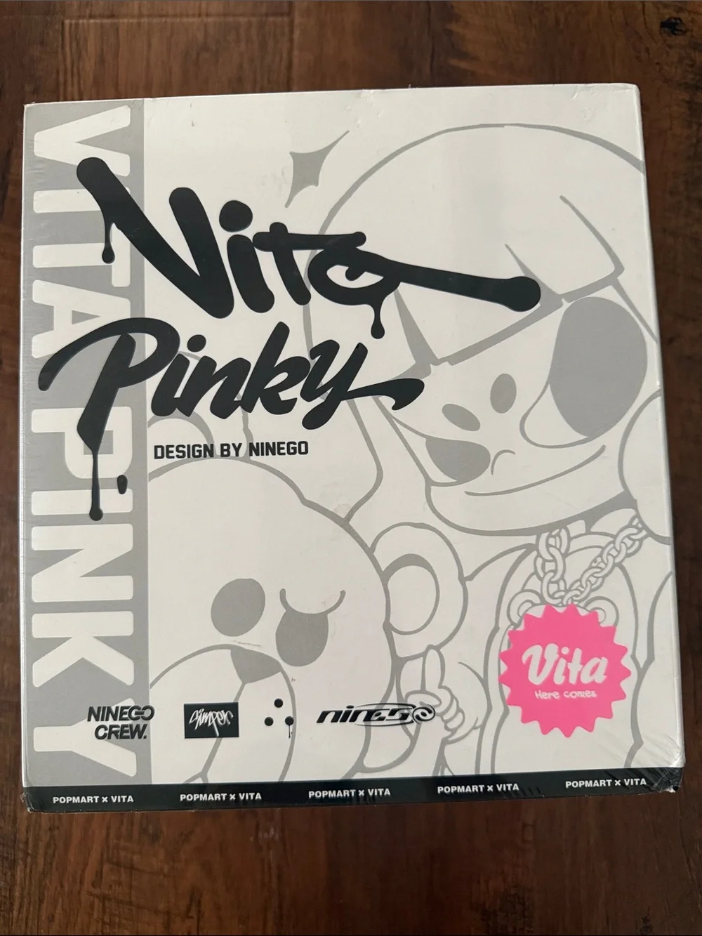 Vita Pinky figure